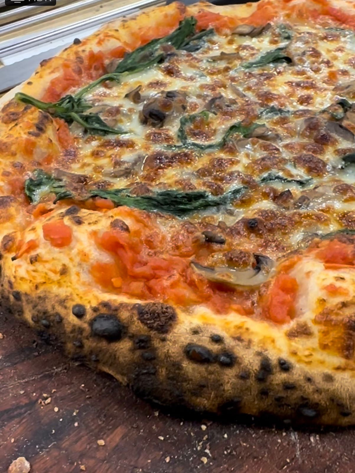 Spinach mushrooms truffle pizza