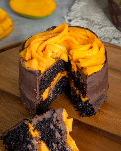 Dark Chocolate Mango Cake (Eggless)