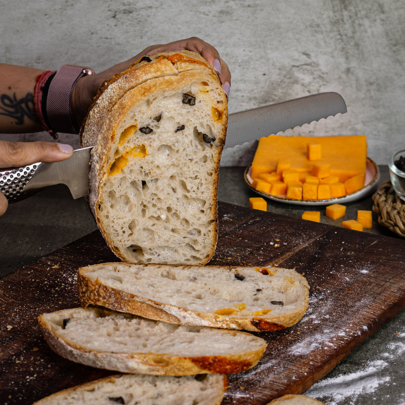 Olive roasted garlic & cheddar sourdough pan india by Weirdough