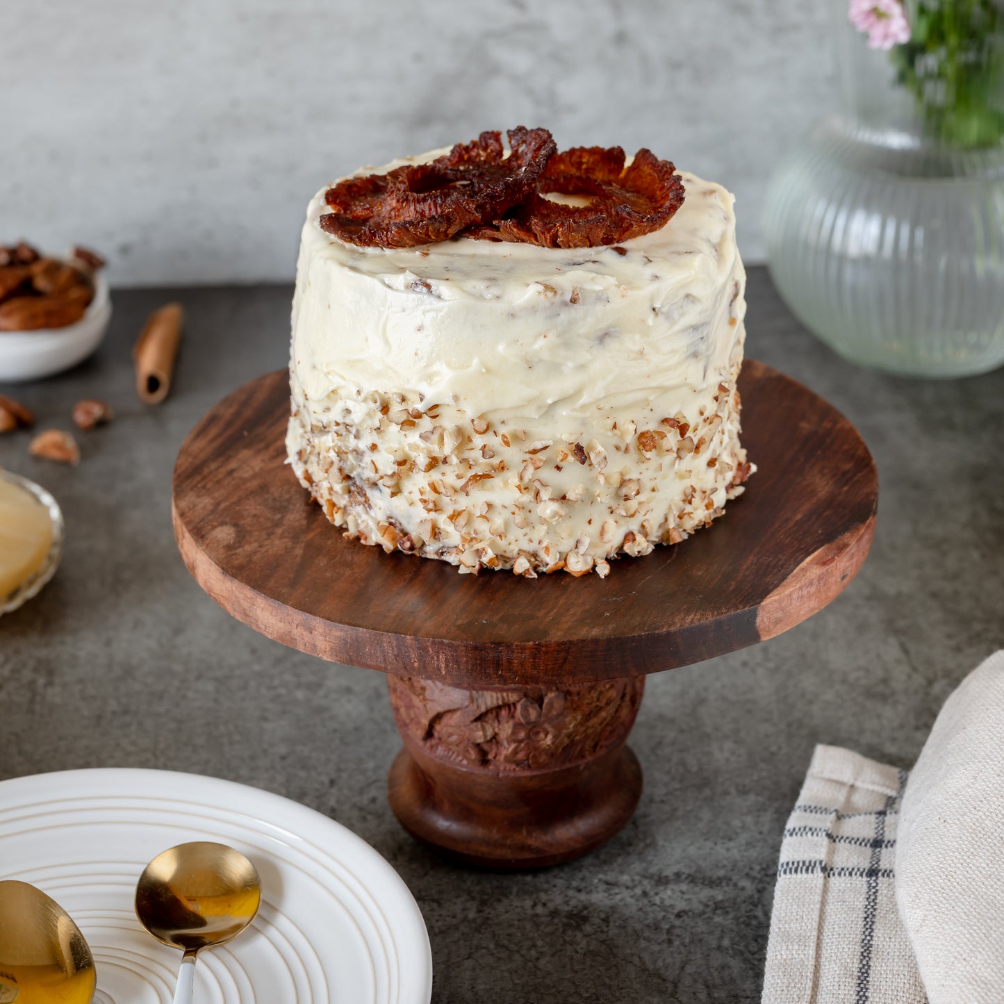 The HummingBrid Cake (Eggless)