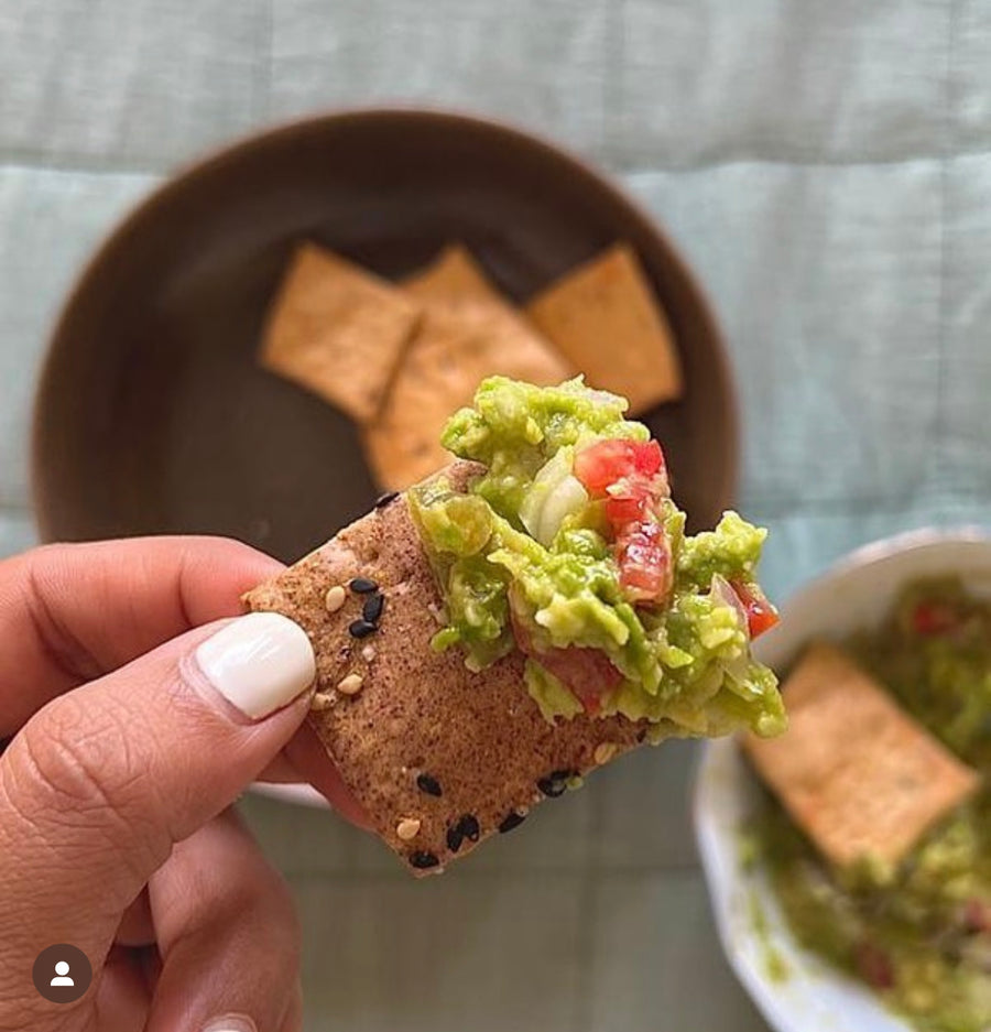 Ragi crackers with sesame pan india by Weirdough