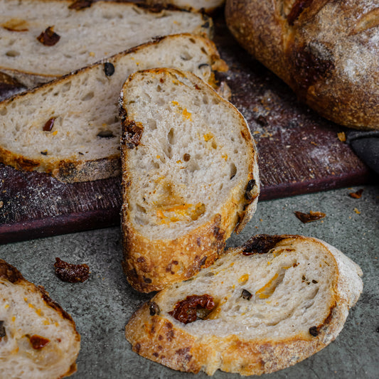 Sundried tomato olive cheese chilli pan india