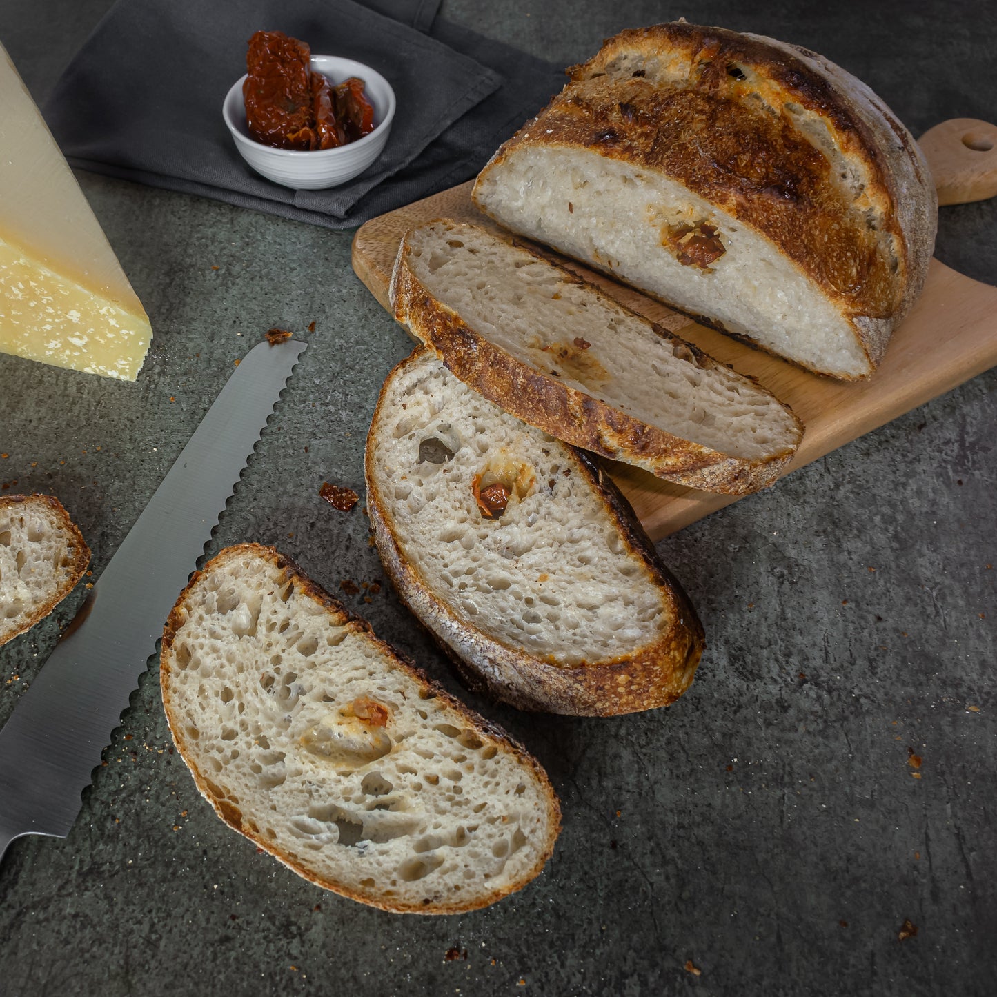 Sundried tomato and parmesan pan india