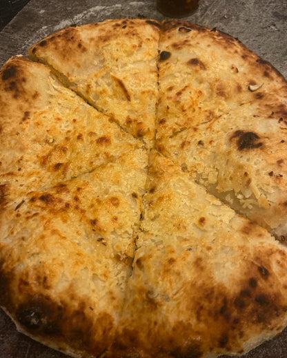 Truffle Parmesan flatbread – product view 2 by Weirdough