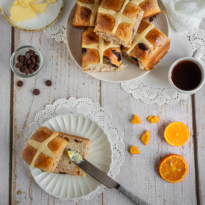 Sourdough hot cross buns eggless
