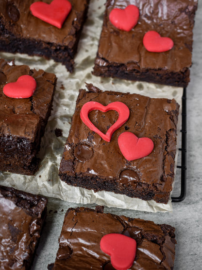 Red Heart Brownies – Fudgy Chocolate Brownies (Box of 6)